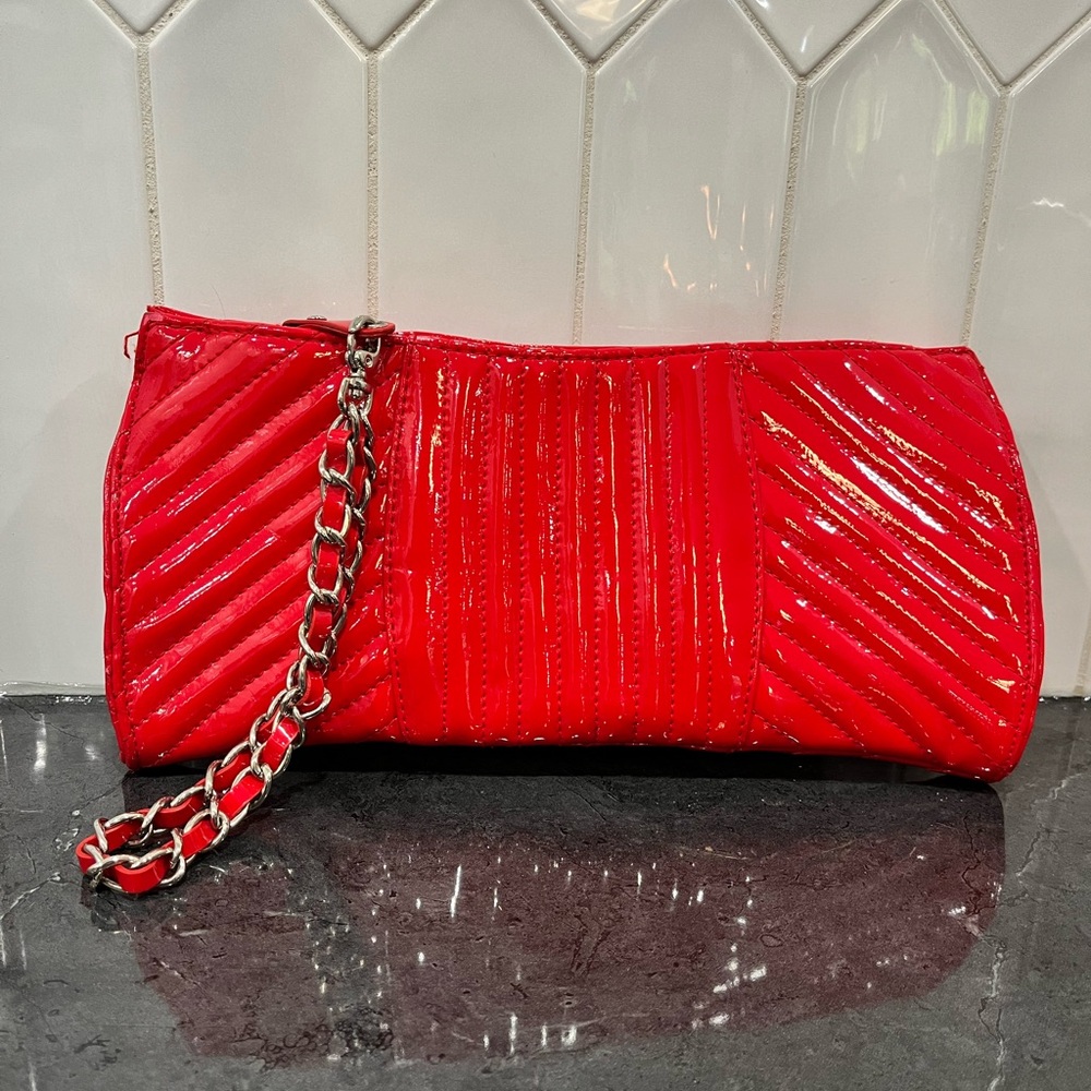 Patent (PVC) red Steve Madden clutch with wrist catch
